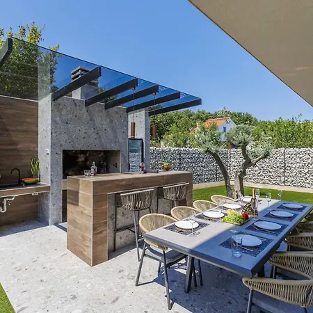 Villa Qube N' Qube By Interhome Marčana