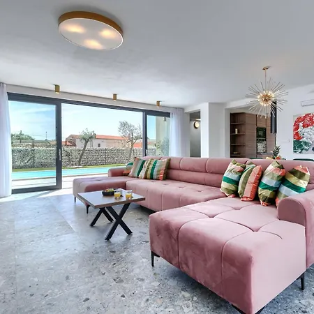 Villa Qube N' Qube By Interhome Marčana