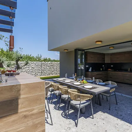 Villa Qube N' Qube By Interhome *