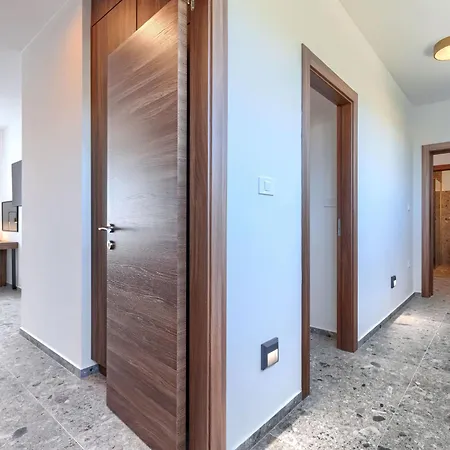 Qube N' Qube By Interhome