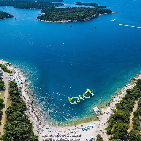 Qube N' Qube By Interhome Marčana