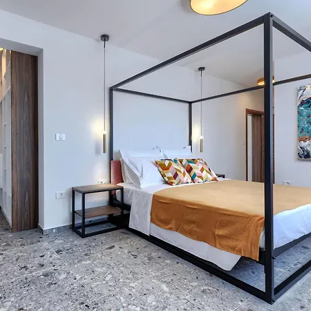 Qube N' Qube By Interhome Willa *