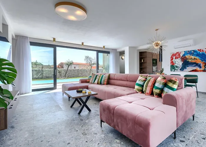 Villa Qube N' Qube By Interhome Marčana