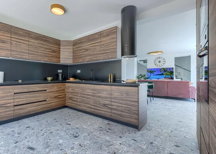 Qube N' Qube By Interhome * Marčana