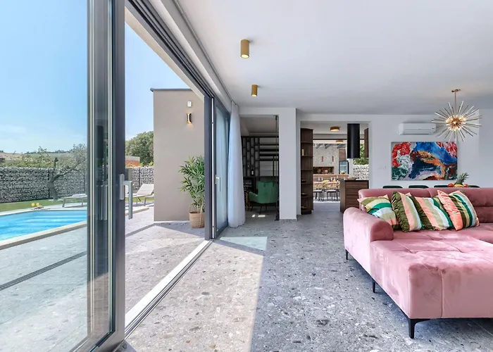 Qube N' Qube By Interhome Villa *