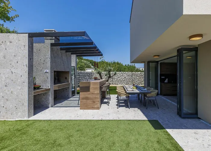 Qube N' Qube By Interhome Villa Marčana