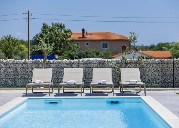 Qube N' Qube By Interhome Villa *