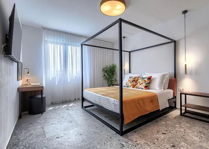 Qube N' Qube By Interhome Marčana