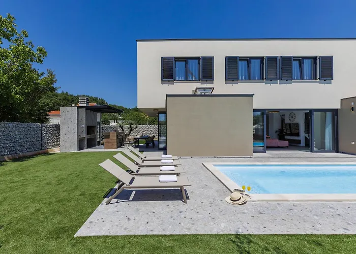 Qube N' Qube By Interhome